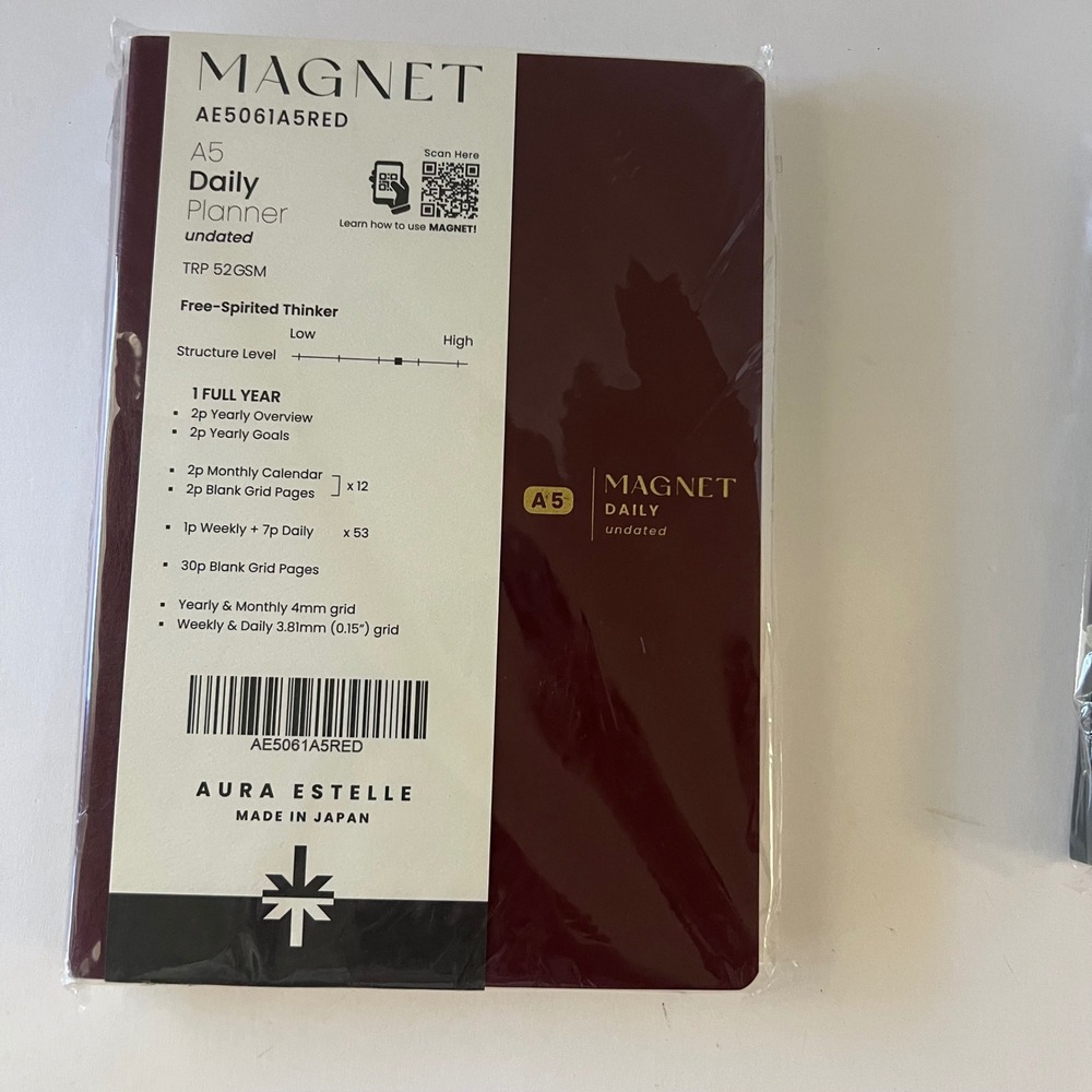 Aura Estelle Magnet Daily Undated A5 Daily Planner NIP Crimson